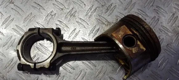 Piston with connecting rod