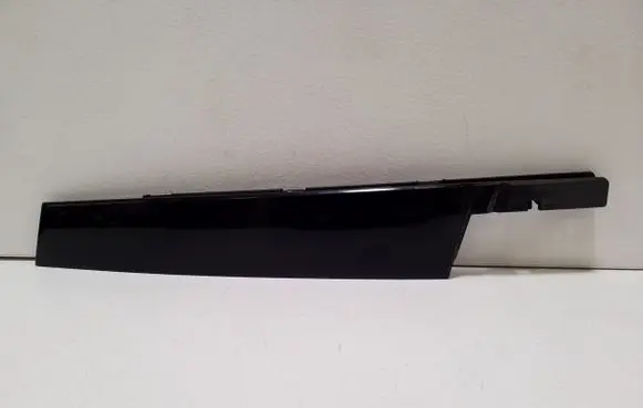Audi A1 Other front door trim element 82G837902