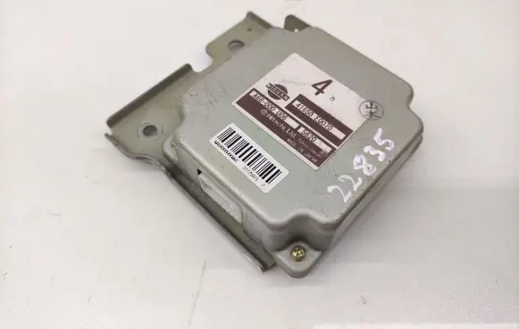 Nissan X-Trail T30 Torque split ecu control unit/module 41650EQ070