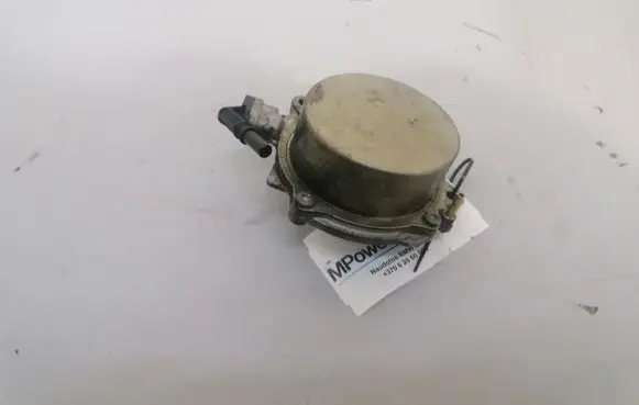 BMW 3 F30 F35 F31 Vacuum pump 7625260