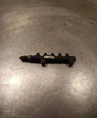 Volvo V50 Fuel main line pipe 9654592680 9655465480