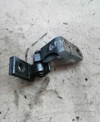 Volkswagen Touran I Rear door upper hinge