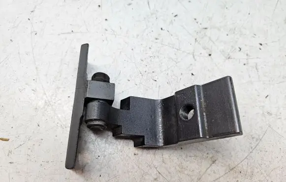 BMW X5 E70 Rear door lower hinge 7160826