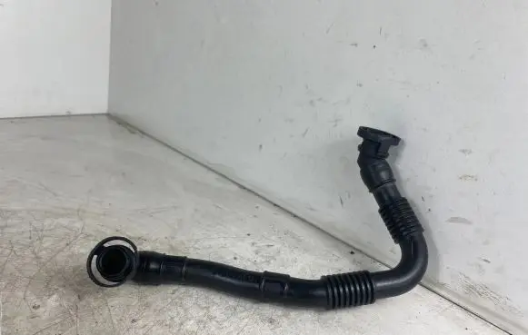 Volkswagen Transporter - Caravelle T5 Breather hose/pipe 03L103493K
