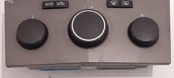 Opel Zafira B Climate control unit 0AM7504C68 13168100 901512570000