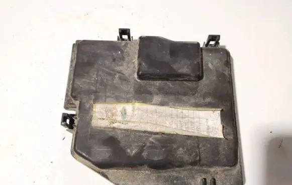 Honda Civic Fuse box cover 003541060616