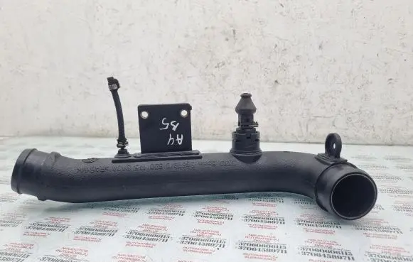 Audi A4 S4 B5 8D Intercooler hose/pipe 8D0145840A