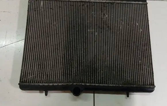 Peugeot 407 Coolant radiator 