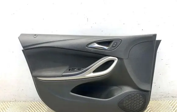 Opel Astra K Front door card panel trim