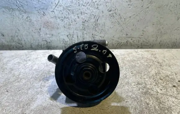 Volvo S80 Power steering pump 6G9134733CA