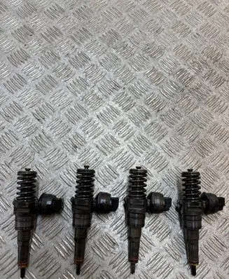 Volkswagen Sharan Fuel injectors set 038130073AK