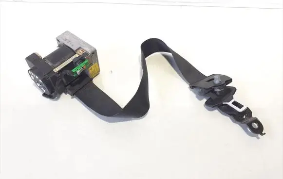 BMW X3 E83 Front seatbelt 2018680222