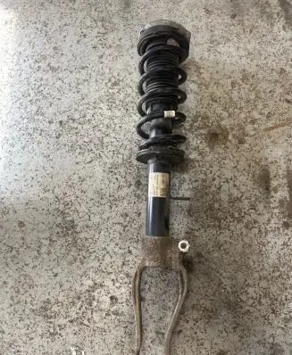 BMW 5 G30 G31 Front shock absorber with coil spring 6880083