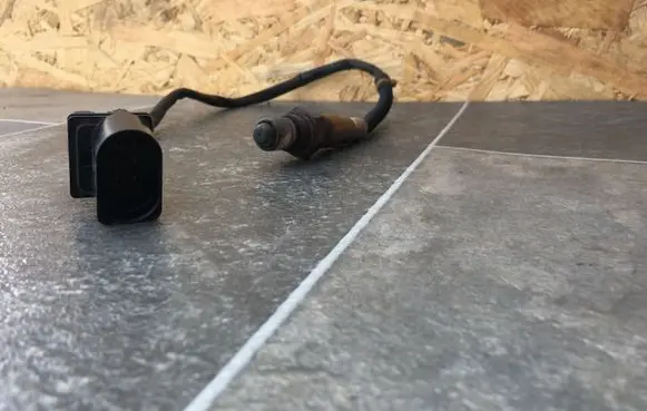 Audi A4 S4 B6 8E 8H Lambda probe sensor 06C906265