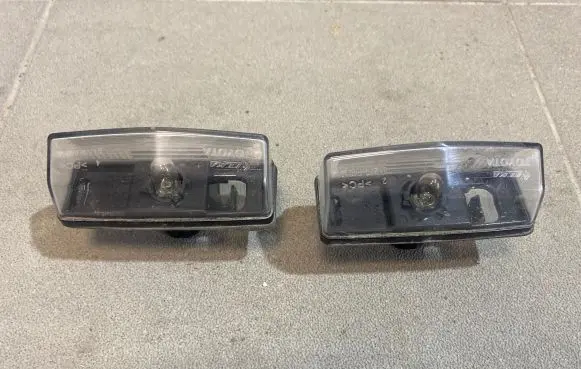Toyota C-HR I Number plate light 81270-F4010