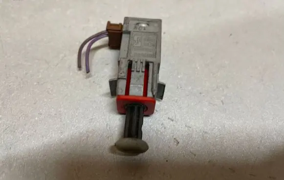 Opel Astra H Brake pedal sensor switch 13299720