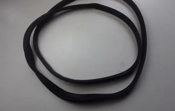 Trunk rubber seal (body)