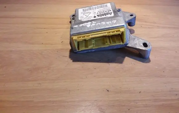Renault Laguna II Airbag control unit/module 8200142183A