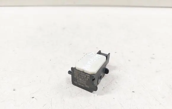 Jaguar XF Airbag deployment crash/impact sensor 8X2314B006AA 140910 C83HA