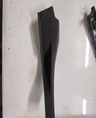 Nissan Leaf II (ZE1) Other exterior part 668945SJ0A