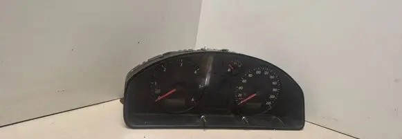 Speedometer (instrument cluster)