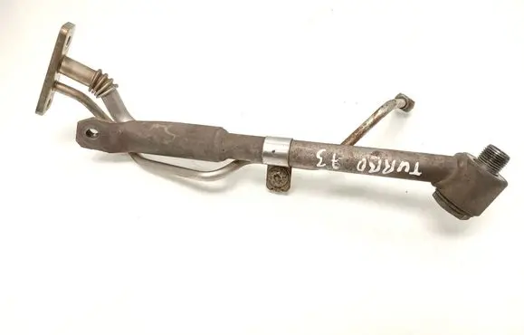 Audi A3 S3 8P Turbo turbocharger oiling pipe/hose 03L145535D