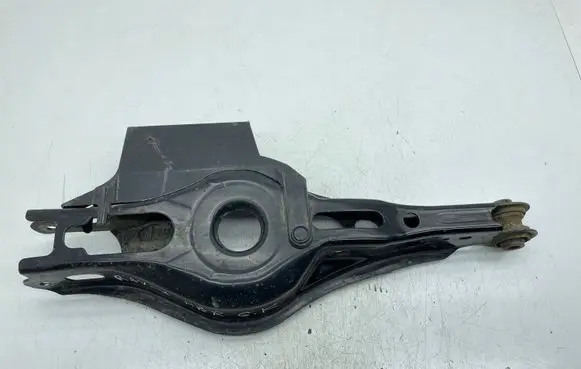 Toyota RAV 4 (XA50) Rear upper control arm/wishbone