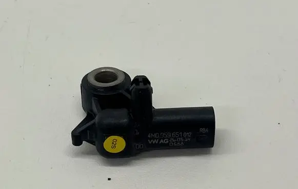 Audi A4 S4 B9 Airbag deployment crash/impact sensor 4M0959651 D58A 260514
