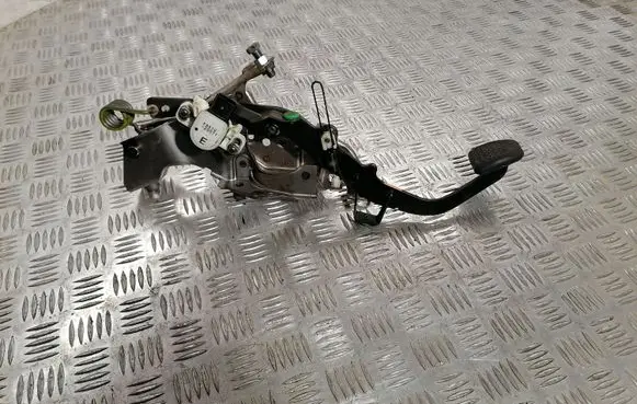 Clutch pedal