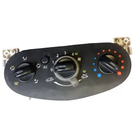 Dacia Sandero Climate control unit T1001639U