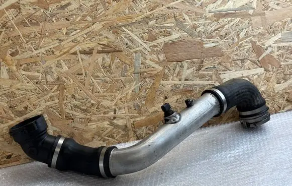 BMW 5 E60 E61 Intercooler hose/pipe 11617790132 1161779013204 7790132