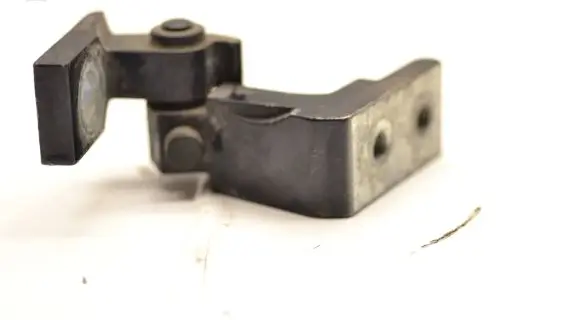 Audi A8 S8 D3 4E Tailgate hinge 4E0833402