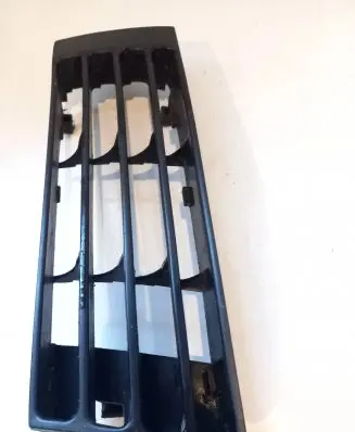 Audi A4 S4 B5 8D Front bumper lower grill AD9901502