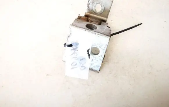 Citroen Xsara Front door upper hinge