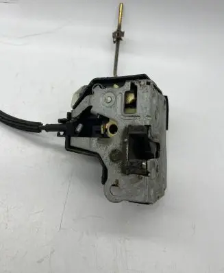 Renault Clio II Front door lock R5NA1TT