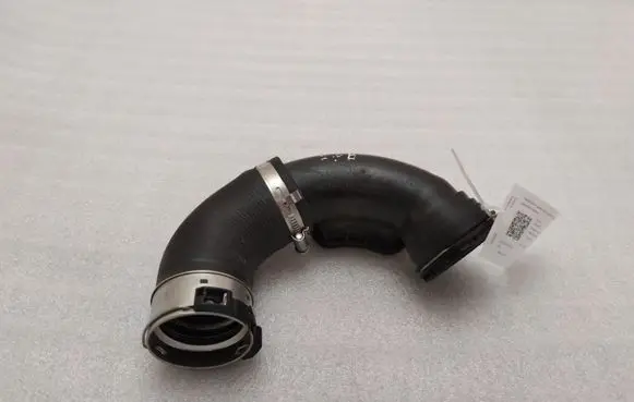 Jaguar E-Pace Intercooler hose/pipe HJ326C780AB