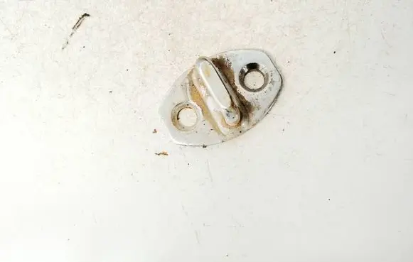 Volkswagen Touran I Front door lock loop/hook striker 3b0837033ag