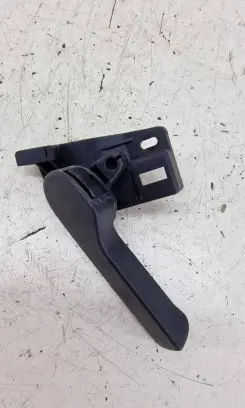 Engine bonnet (hood) release handle