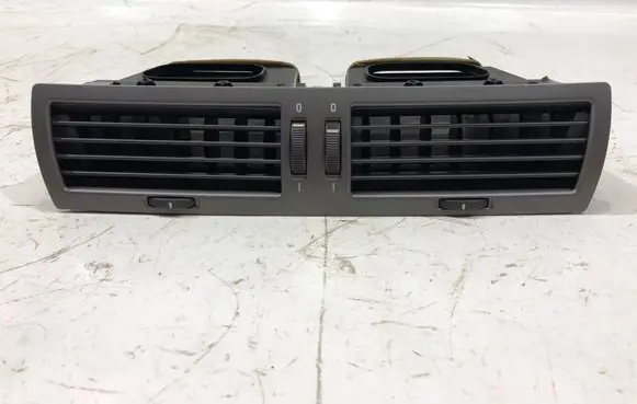 BMW 7 E65 E66 Dash center air vent grill 6911203 8223599 14121810