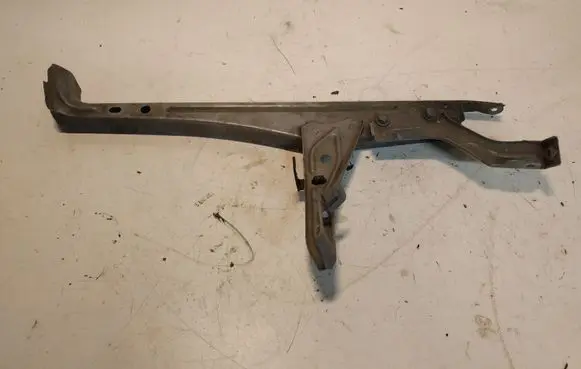 Toyota Avensis T250 Radiator support slam panel bracket 