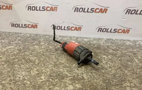 Volvo S40, V40 Windscreen/windshield washer pump PA66GF25