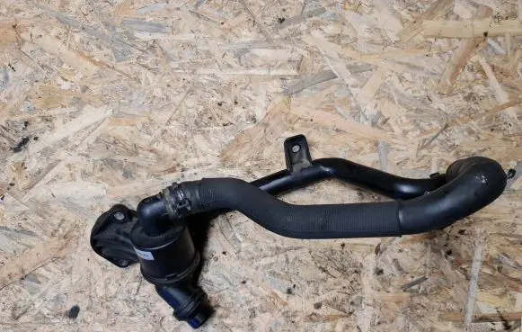 Thermostat/thermostat housing