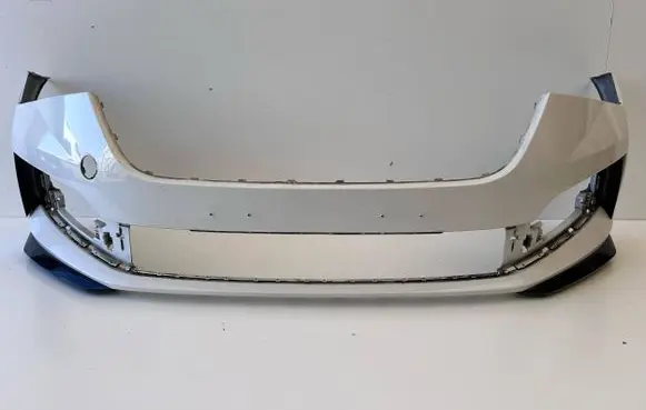 Skoda Scala Front bumper 657807221