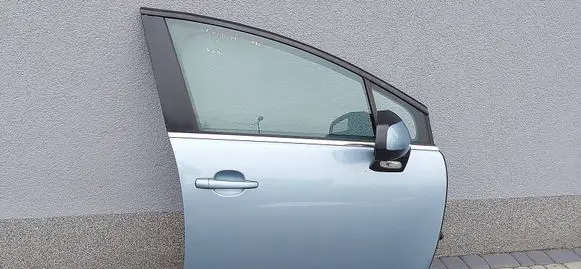 Peugeot 5008 Front door 
