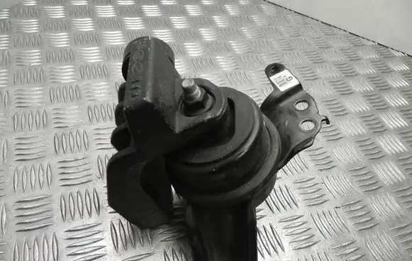 KIA Optima Engine mount bracket 218102T000 VD18400