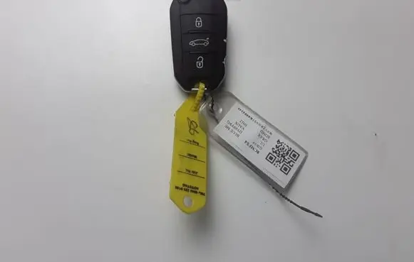 Opel Grandland X Ignition key/card 