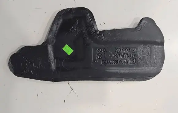 Mercedes-Benz GLC X253 C253 Fender foam support/seal A2068850100