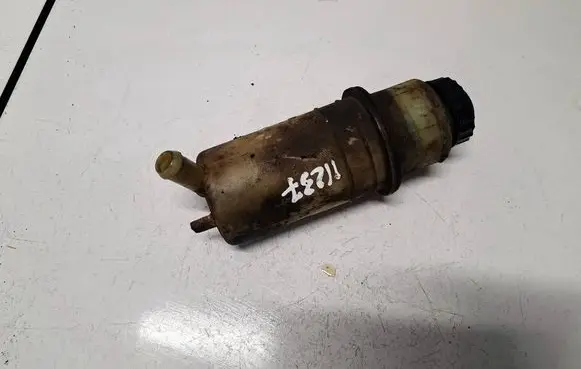 Volkswagen PASSAT B4 Power steering fluid tank/reservoir 