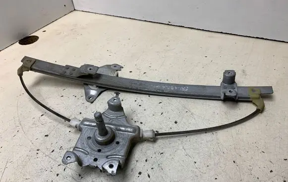 Nissan Primera Rear door manual window regulator 116169