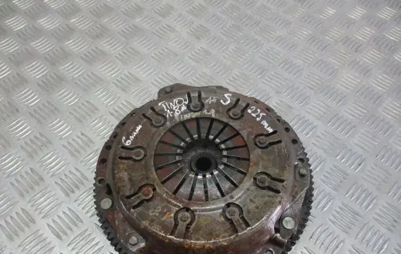 Nissan Almera Tino Clutch set kit
